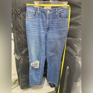 A&F Curve Love Ankle Straight Ultra High Rise